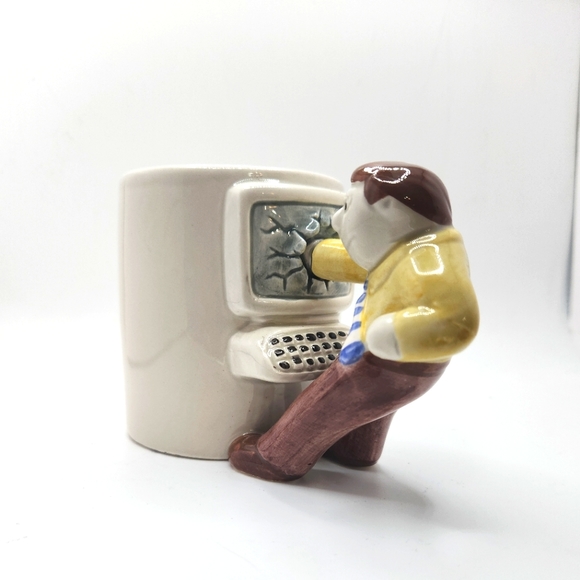 VTG Omnibus Fitz and Floyd Coffee Mug. Angry Office Man Punching Computer - Picture 1 of 6